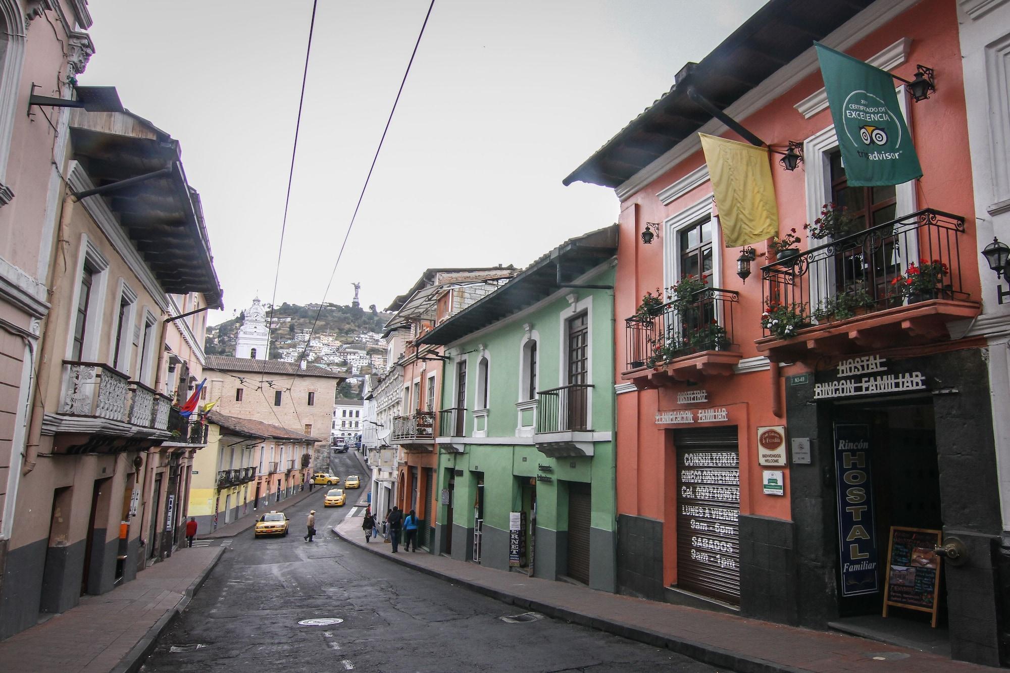 Rincon Familiar Hostel Boutique Quito Exterior photo